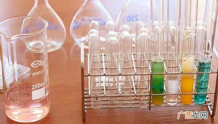 氢氧化钠的用途十分广泛 碱是由什么和什么组成的化合物