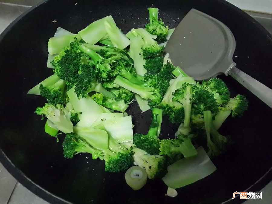 吃西兰花能长高吗 吃西兰花可不可以长高