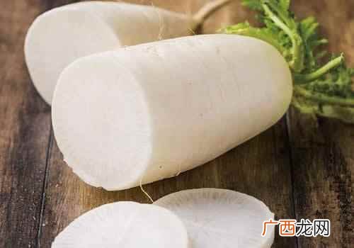 白萝卜可以治咳嗽吗 白萝卜可以治咳嗽吗,白萝卜煮水治哪种咳嗽
