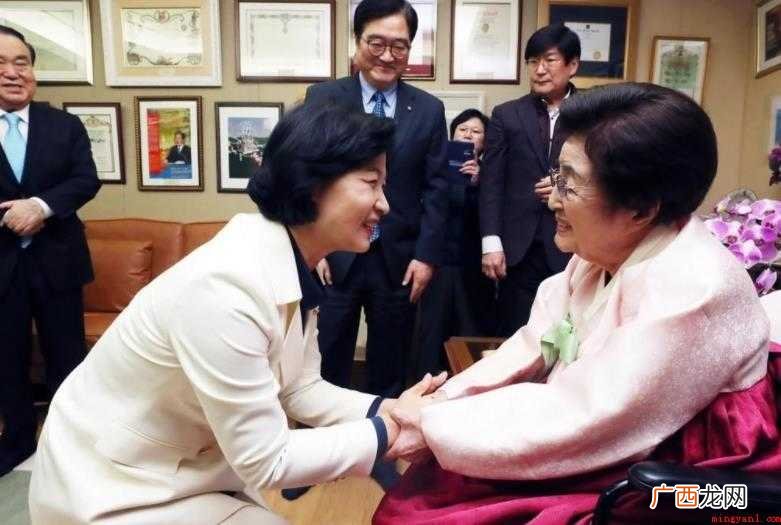 遗孀是个汉语词语,拼音是yíshung,意思是丈夫死后留下的