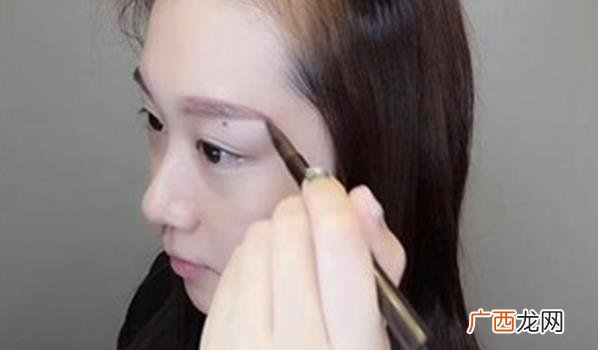 如何用眉笔画眉毛步骤 新手用眉笔怎么画眉毛图解