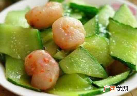 黄瓜该怎么切黄瓜切成片的操作步骤是这样的 黄瓜怎么切