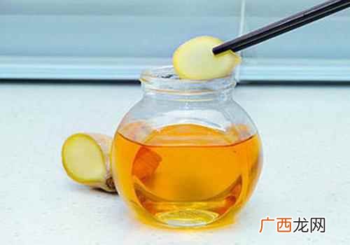 降低胆固醇柿子醋中含有多种黄酮类、二类、胆碱等物质 柿子醋泡姜功效和作用
