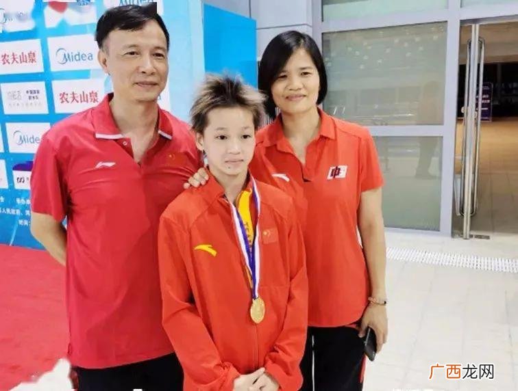 报名上体校一年大概需要多少钱 体校一年学费多少钱