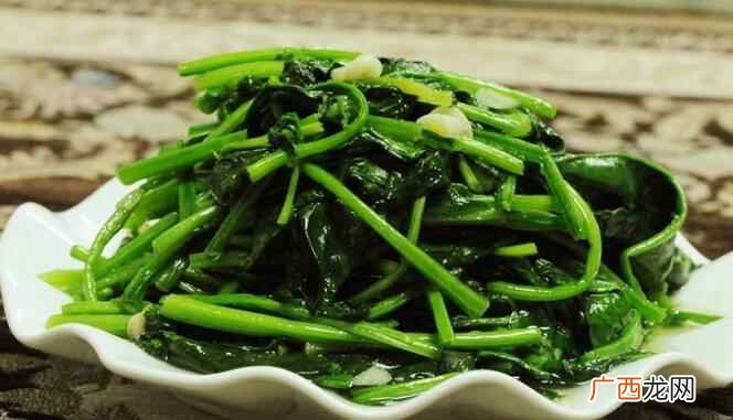 炒菠菜的具体做法是怎样的 炒菠菜的做法