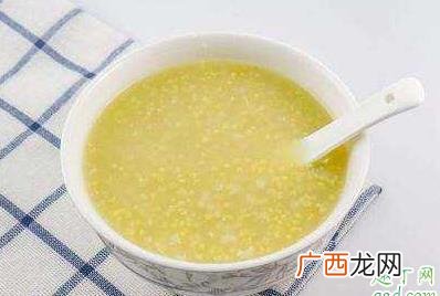 芡实可以和小米一起熬粥吗 芡实可以和小米熬粥吗