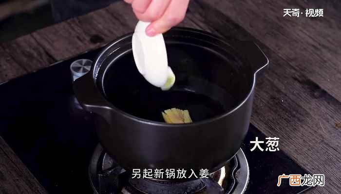 家庭版烤乳鸽的做法微波炉 家庭版烤乳鸽的做法