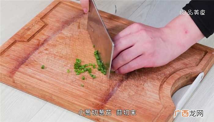 凉拌苕皮怎么做好吃 凉拌苕皮的做法