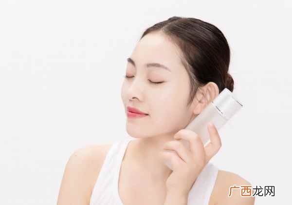 新手化妆的正确步骤顺序 素颜化妆顺序的正确步骤