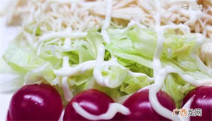 鸡胸肉怎么做好吃 230大卡增肌鸡肉蔬菜沙拉的做法