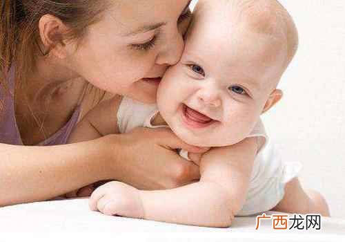 宝宝生长发育对照表图 宝宝生长发育对照表