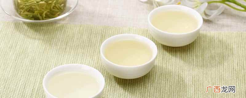 喝白茶有什么好处和坏处 喝白茶有什么好处