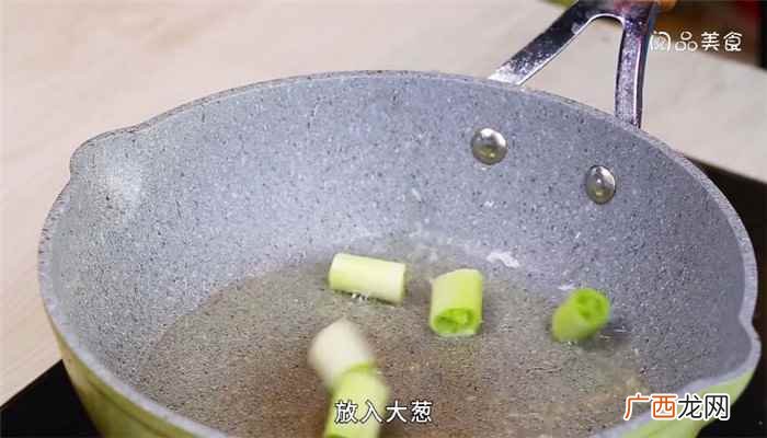 猪皮怎么做最好吃 酸辣猪皮卷怎么做