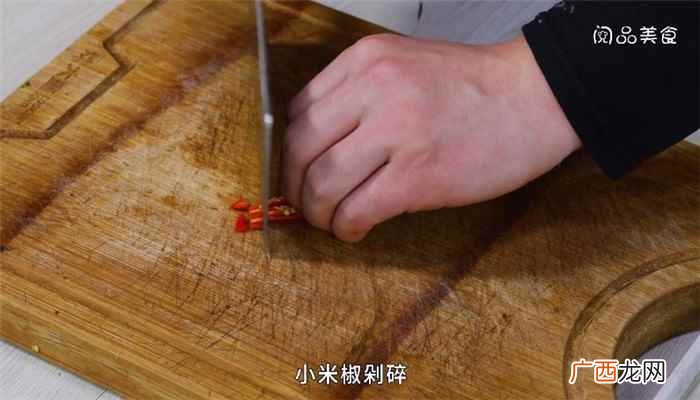 猪皮怎么做最好吃 酸辣猪皮卷怎么做