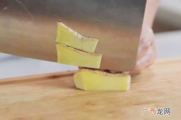 爆炒猪肚怎么做好吃 爆炒猪肚的做法