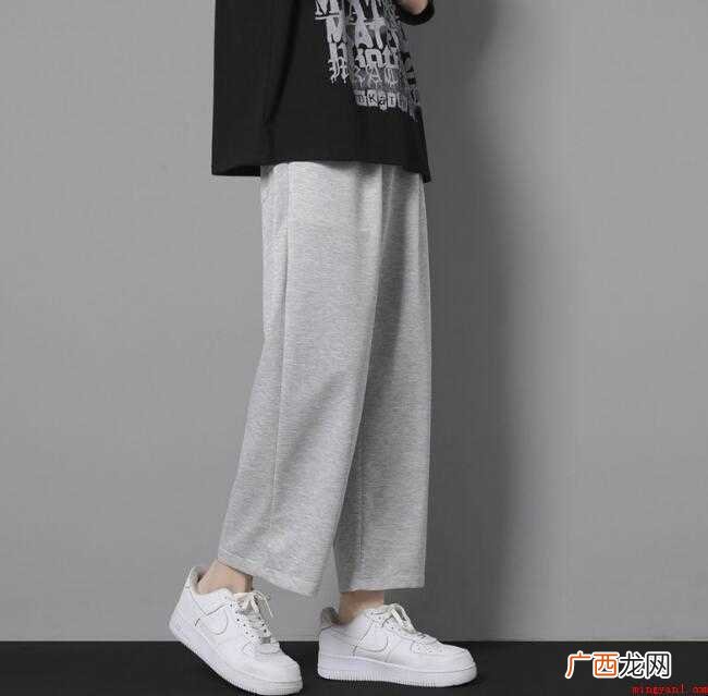 灰色和什么颜色搭配最好看