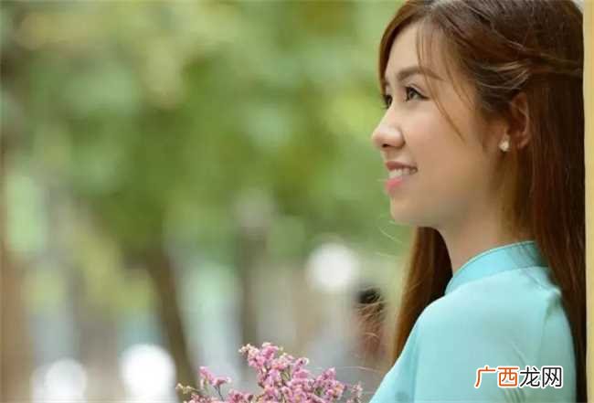 什么嘴巴下面有痣代表命里有权有势 嘴巴下面有痣代表什么
