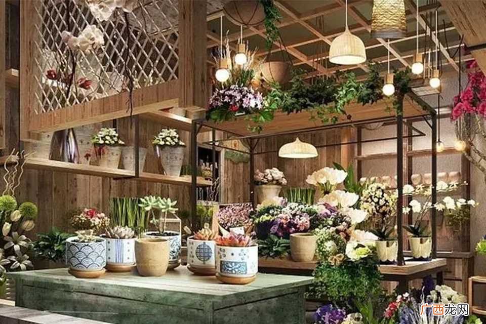 开个花店需要五万块钱的成本左右 开个花店需要多少钱的成本