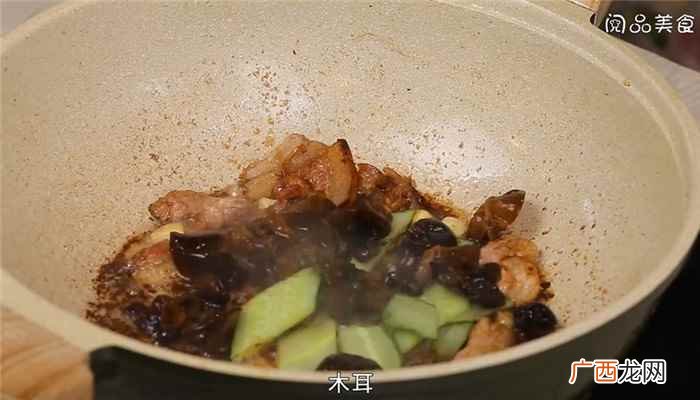 西蓝花的做法 黄瓜木耳腐竹炒肉怎么做