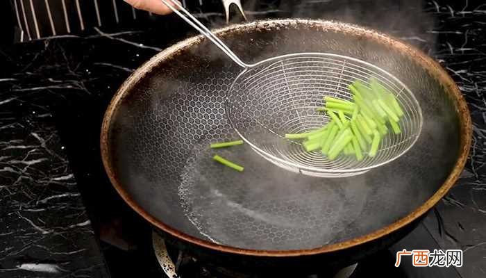 鸡脯肉怎么做好吃 鸡丝怎么炒好吃
