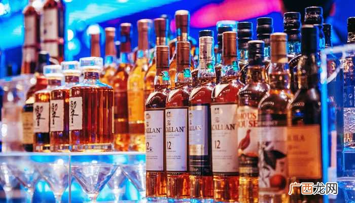香槟酒和葡萄酒有什么区别 香槟酒是什么酒的一种