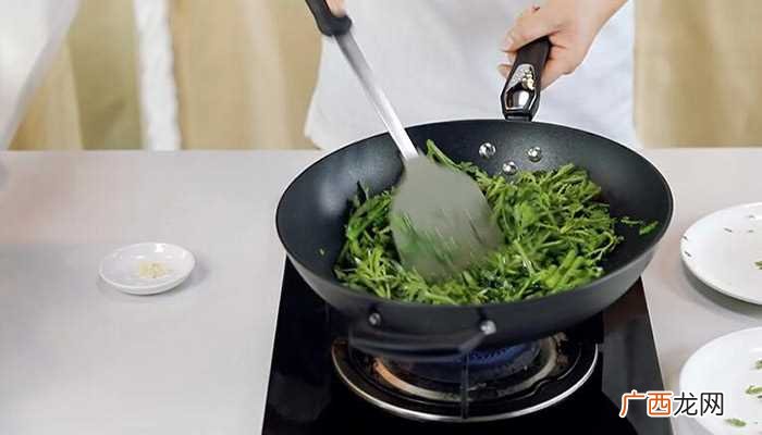 茼蒿400克的做法步骤图 清炒茼蒿怎么做好吃