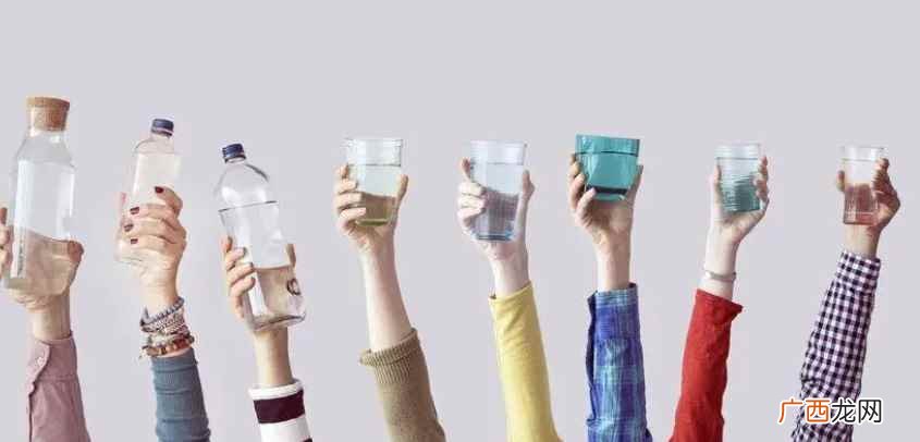 人体每天需要喝2500毫升的水吗 一天喝多少水比较好