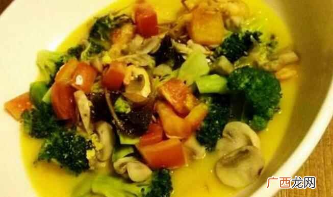 西兰花可以制作成的菜品有很多不同的制作方式 上汤西兰花怎么做