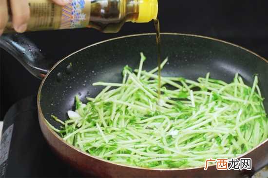 蒜香豆苗的制作方法准备 豌豆苗的做法