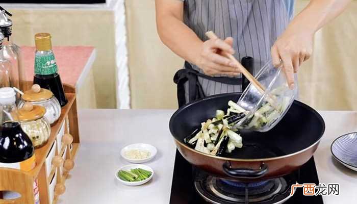 茄子的做法 清炒茄子的家常做法