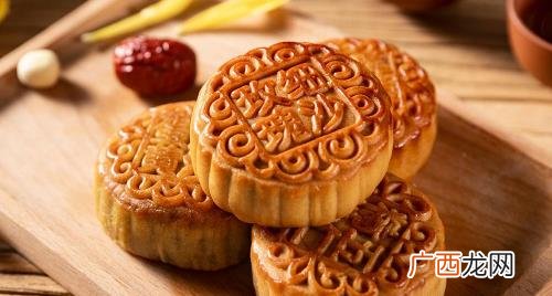 月饼可以放微波炉加热吗 微波炉加热月饼爆炸了是怎么回事