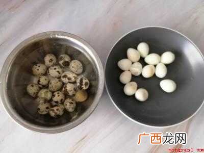 鹌鹑蛋配什么菜炒