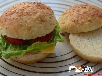 吃汉堡怎么吃