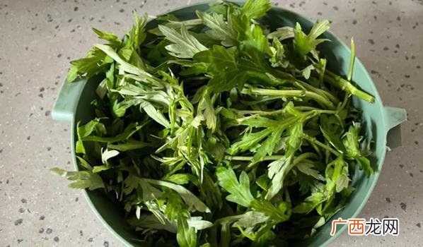 制作青团的植物是什么 青团用什么植物做的
