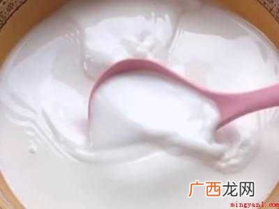 肠粉怎么吃