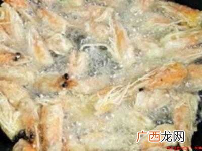 麻辣小龙虾头怎么吃