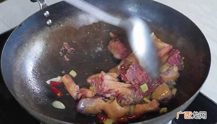 炒鸭肉的做法怎么做好吃 炒鸭肉的做法的做法