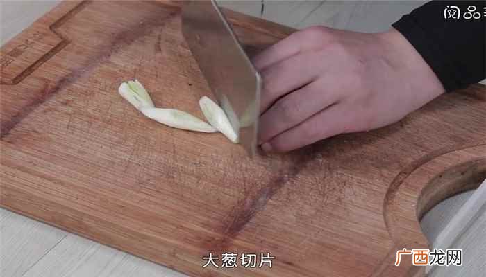 干木耳怎么做好吃 酸辣木耳肉丝怎么做