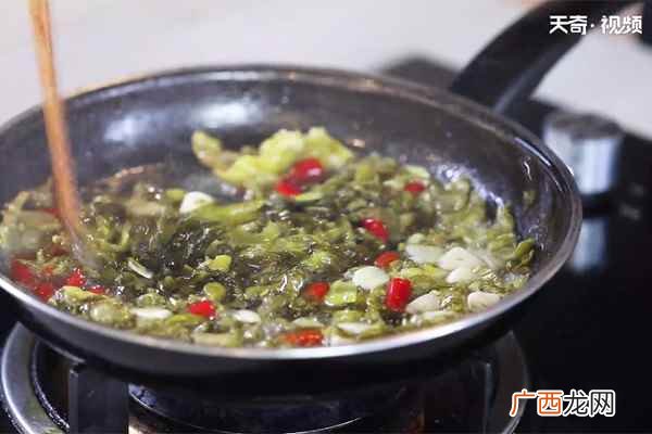 牛肉汤怎么做好吃 老坛酸菜牛肉面的做法