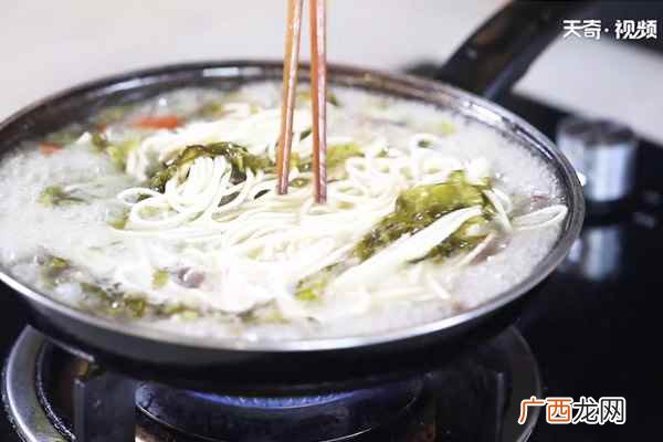 牛肉汤怎么做好吃 老坛酸菜牛肉面的做法