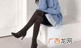长筒靴怎么搭配衣服 长筒靴怎么搭配