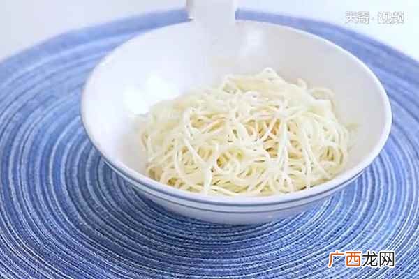 鸡丝凉面的做法正宗的 鸡丝凉面的做法