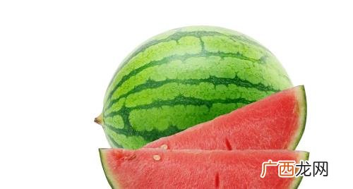 西瓜白籽是怎么回事 西瓜有白籽是怎么回事