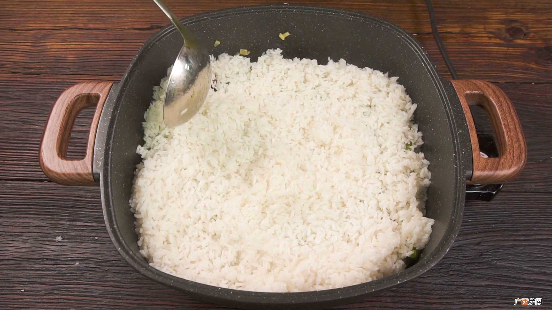四季豆焖饭怎么做好吃 四季豆焖饭的做法