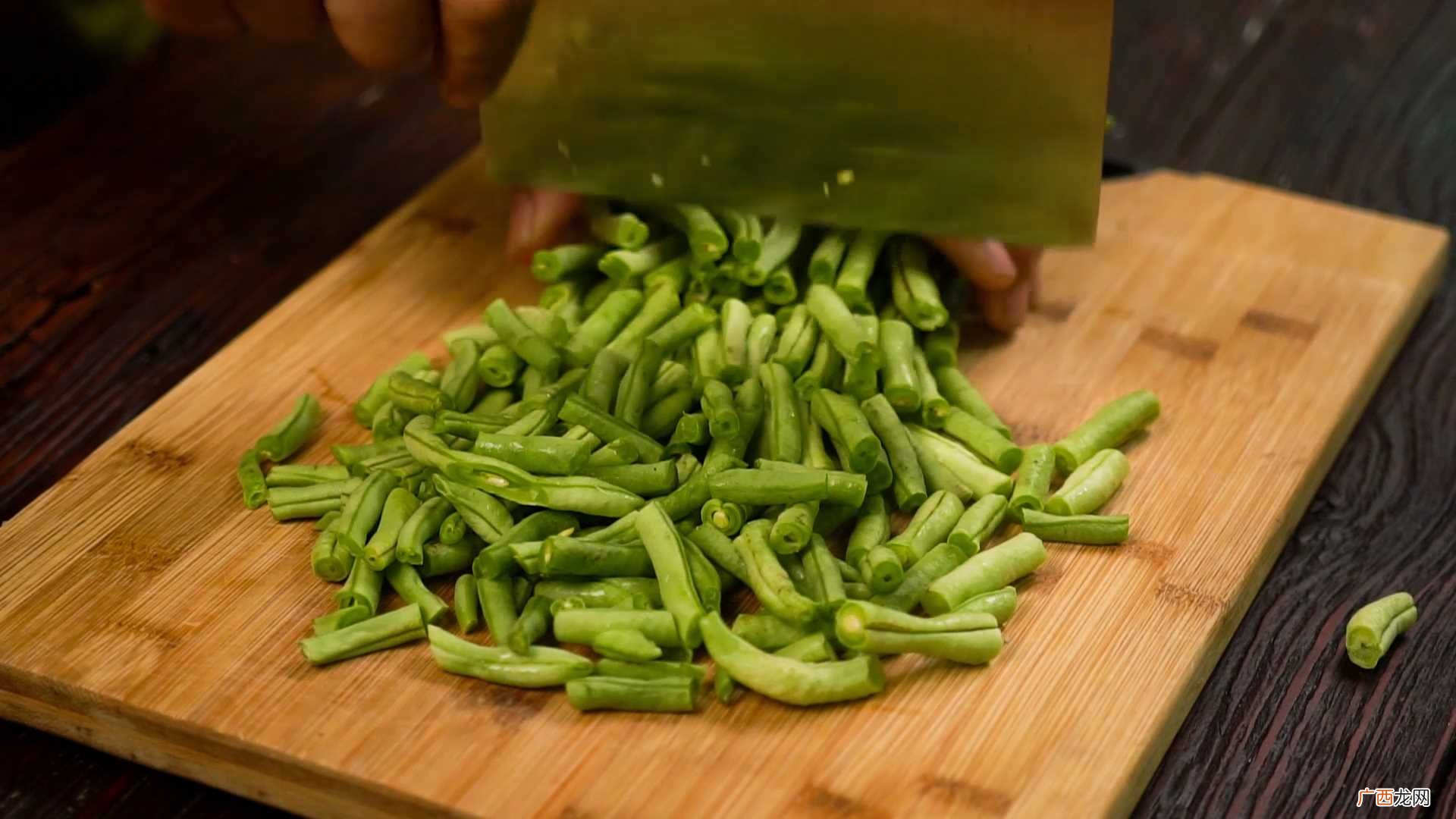 四季豆焖饭怎么做好吃 四季豆焖饭的做法
