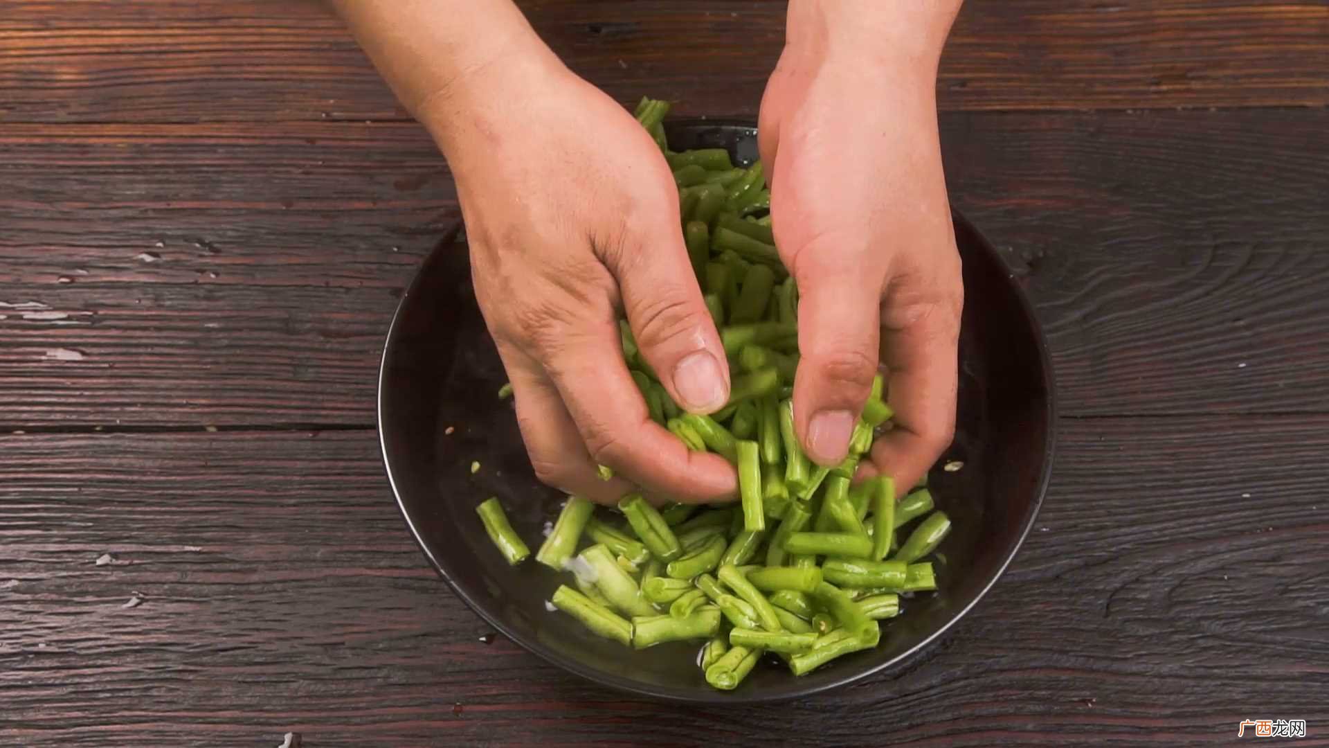 四季豆焖饭怎么做好吃 四季豆焖饭的做法