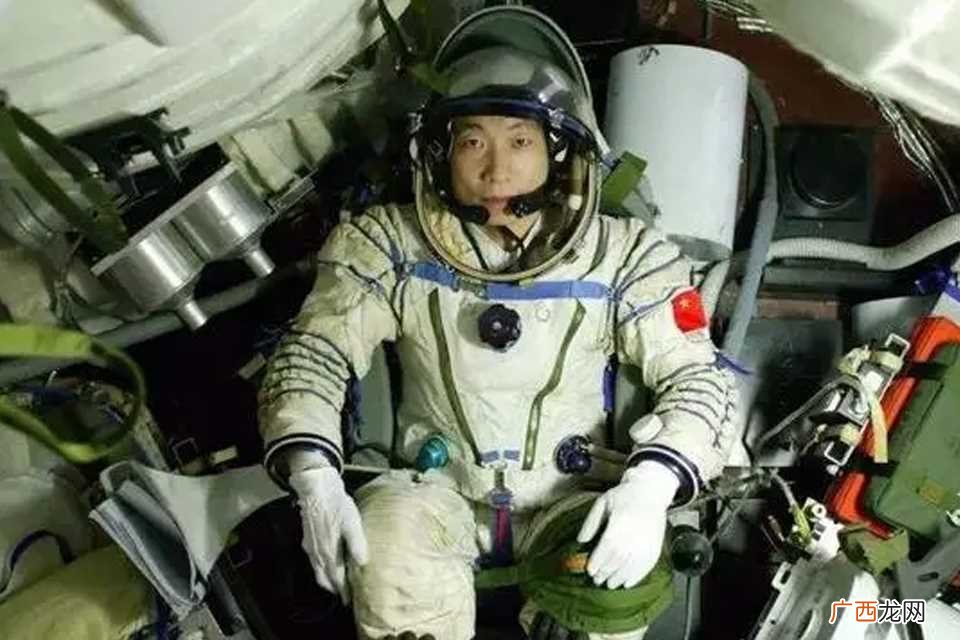 神舟飞船返回时间几点钟 神舟飞船返回时间