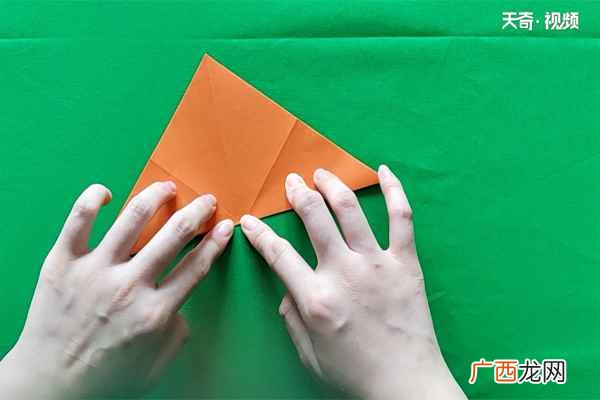鱼怎么折只用一张纸 鱼怎么折