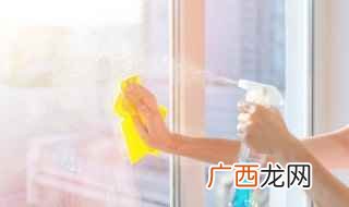 制作玻璃的主要原料有哪些 制作玻璃的主要原料