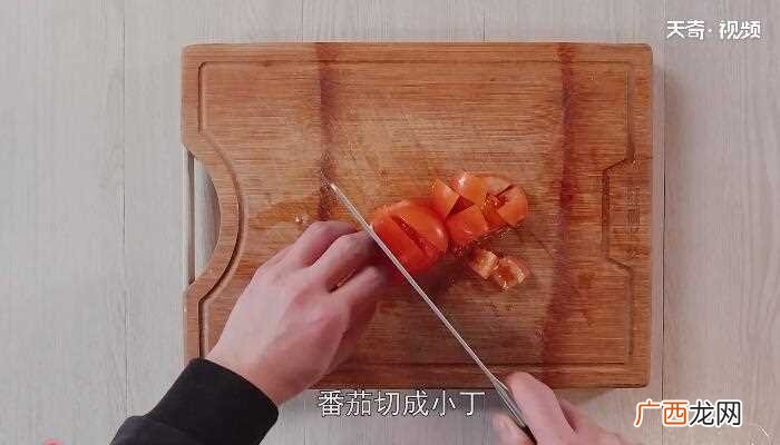 火腿炒面怎么做好吃 火腿炒面的做法